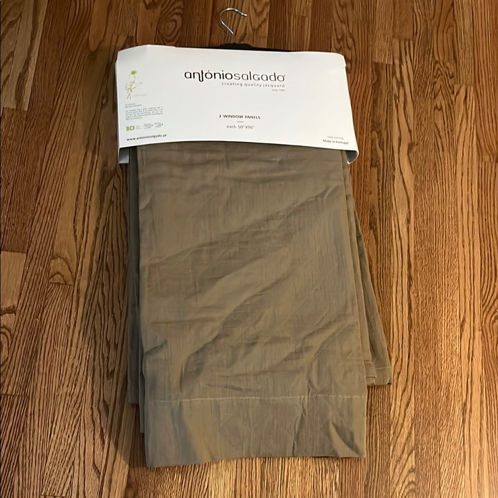 NWT Green curtains